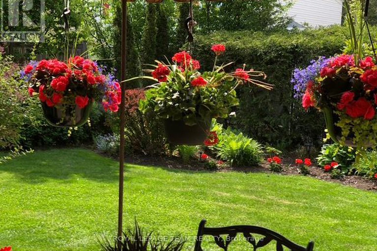 29138985/1768-featherston-drive/urbandale-acres/ottawa/ontario/K1H8J8_43