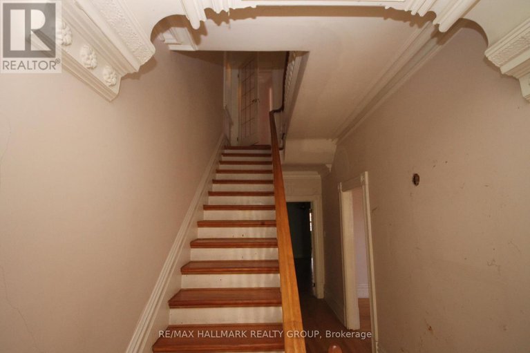 29131115/301-waverley-street/ottawa-centre/ottawa/ontario/K2P0V9_20