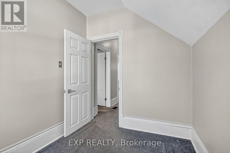 29046409/95-main-street-e/almonte/mississippi-mills/ontario/K0A1A0_38