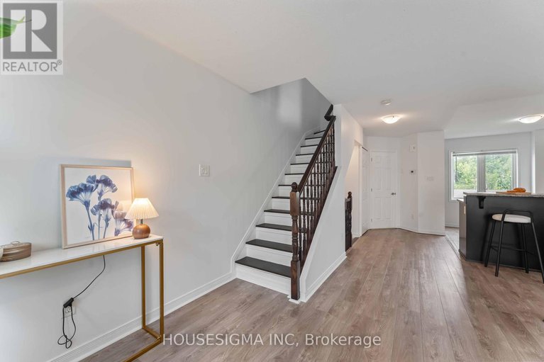 28698306/758-sanibel-private/westcliffe-estates/ottawa/ontario/K2H0A8_9