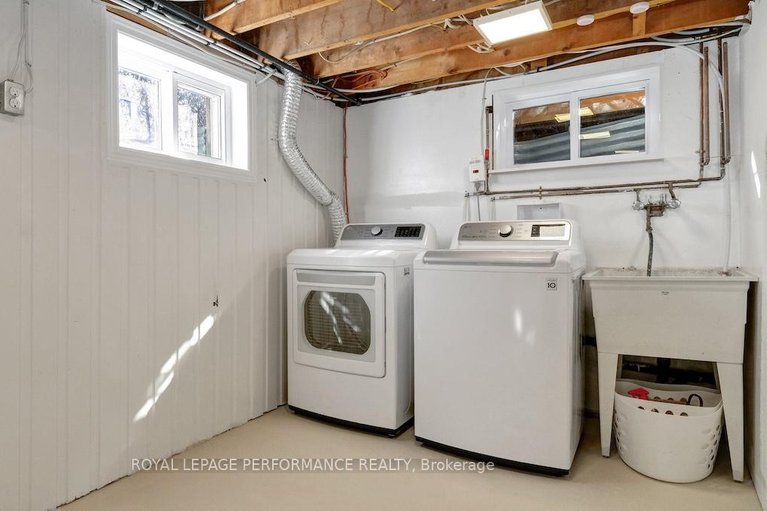 29647561/1638-abbey-road/riverview-park/ottawa/ontario/K1G0H3_36