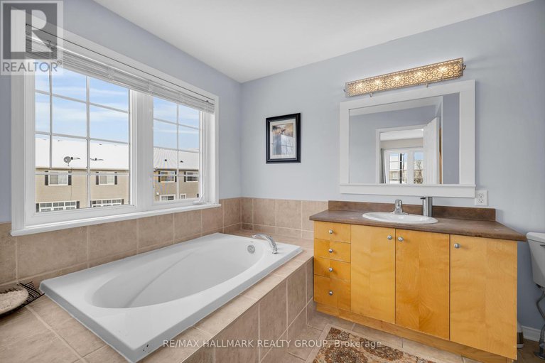 29225790/320-silbrass-private/stonebridge/ottawa/ontario/K2J5M5_35