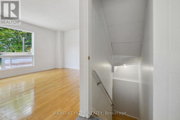 28485638/5119-lerner-way/beacon-hill-south/ottawa/ontario/K1J1B3_14