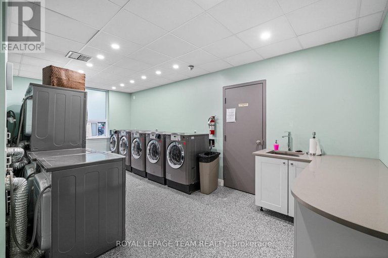 28513339/1010-110-forward-avenue/mechanicsville/ottawa/ontario/K1Y4S9_37