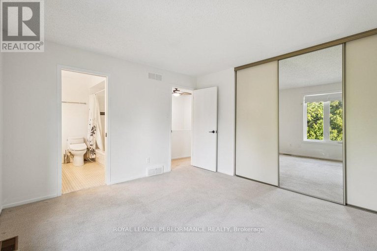 29029572/8-gillespie-crescent/hunt-club-woods/ottawa/ontario/K1V9X8_32