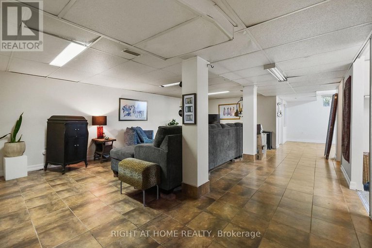 28854766/205-withrow-avenue/meadowlandsst-claire-gardens/ottawa/ontario/K2G2J8_37