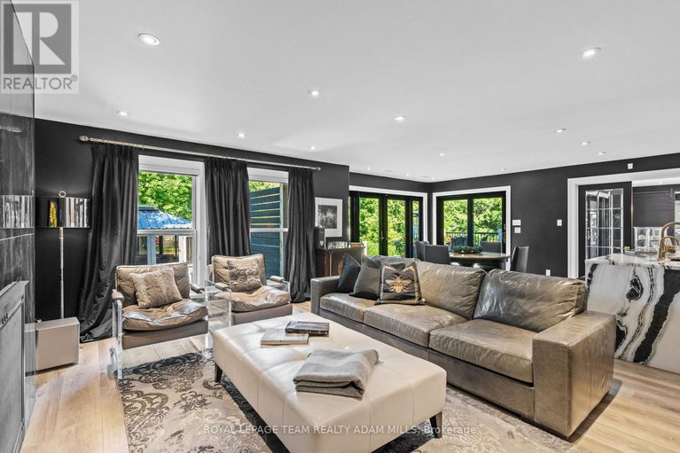 28557941/2330-summerside-drive/manotick-east-to-manotick-station/ottawa/ontario/K4M1B4_11