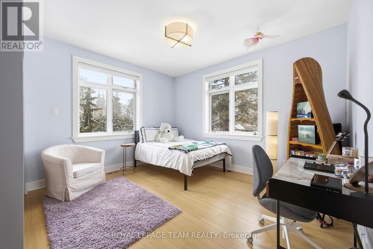 29616442/483-golden-avenue/mckellarhighland/ottawa/ontario/K2A2E4_12