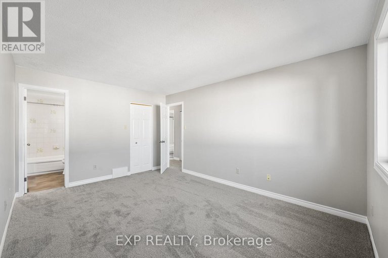 29243224/32-peacock-crescent/cedargrovefraserdale/ottawa/ontario/K2J3P6_22