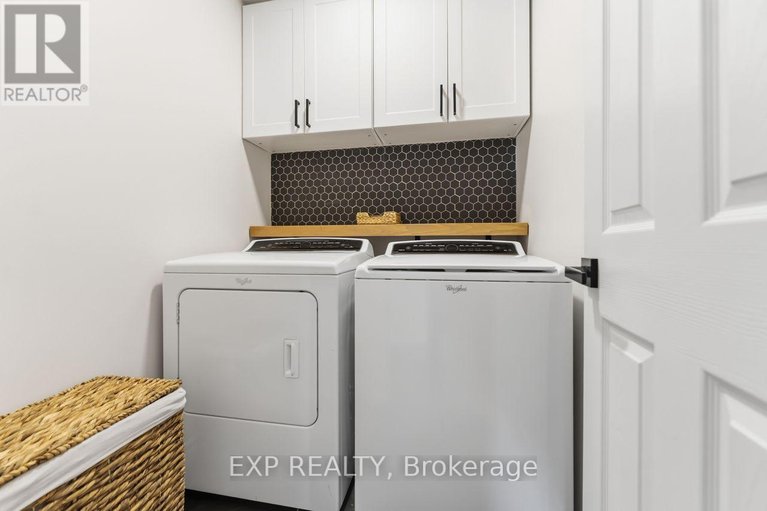 29674705/3-shining-star-circle/stittsville-south/ottawa/ontario/K2S2B5_20