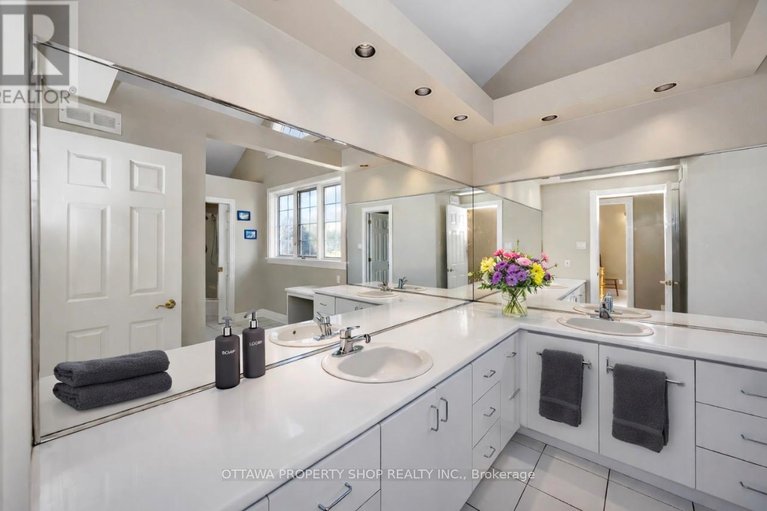 29624485/3057-greenland-road/dunrobin-shores/ottawa/ontario/K0A1T0_16