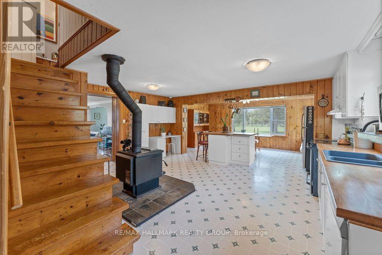 28321251/3513-ashton-station-road/goulbourn-twp-from-franktown-rdsouth-to-rideau/ottawa/ontario/K0A1B0_8