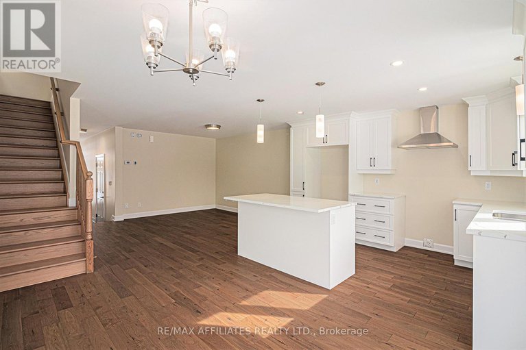 28986131/353-voyageur-place/embrun/russell/ontario/K0A1W0_6