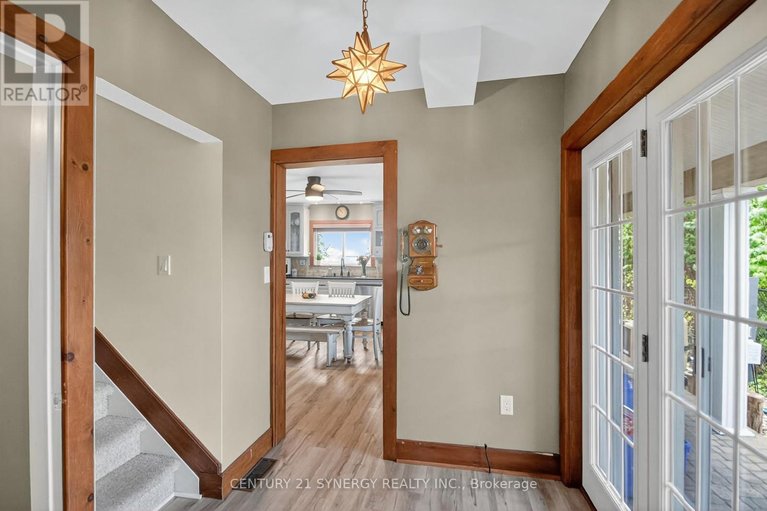 29587854/103-queen-charlotte-street/richmond/ottawa/ontario/K0A2Z0_9