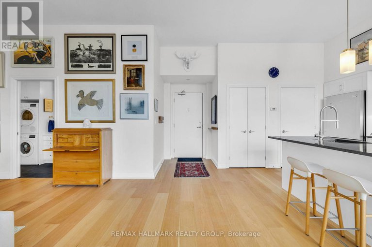 29388100/211-345-st-denis-street/vanier/ottawa/ontario/K1L5J1_4