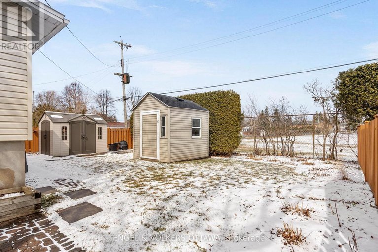 29579181/2125-valley-drive/elmvale-acresurbandale/ottawa/ontario/K1G2P6_38