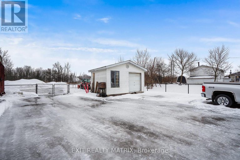 29241507/213-longueuil-street/lorignal/champlain/ontario/K0B1K0_26