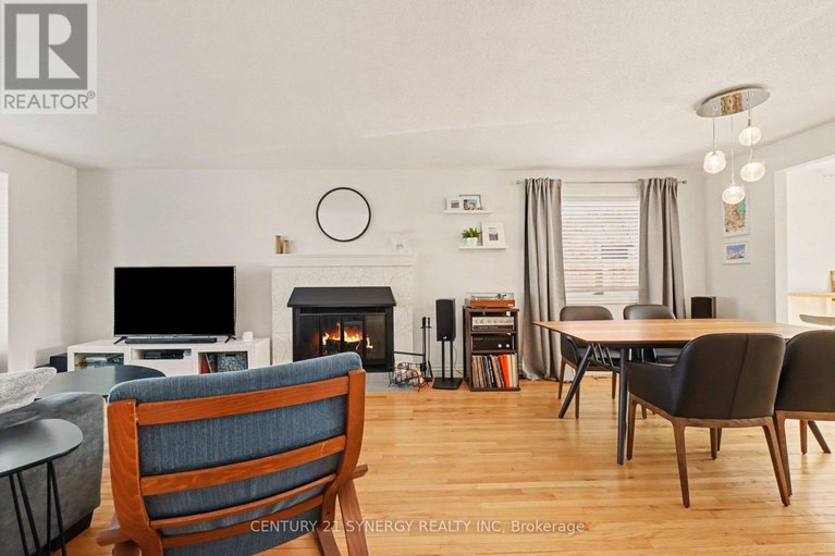 29426176/6044-willowbark-drive/chapel-hill/ottawa/ontario/K1C5T4_5