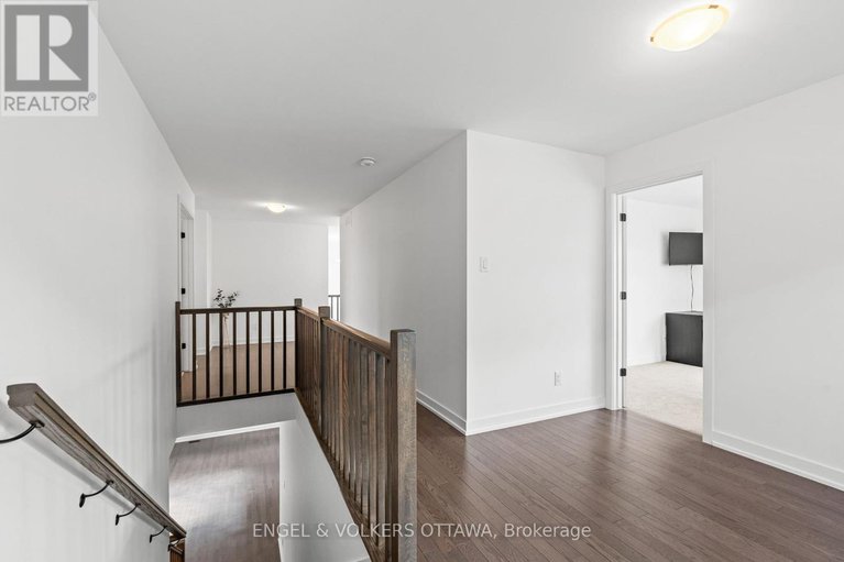 28466591/117-orchestra-way/riverside-southgloucester-glen/ottawa/ontario/K4M0R5_17