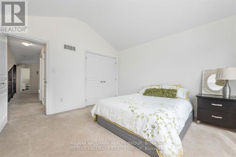 28499902/729-kilbirnie-drive/stonebridge/ottawa/ontario/K2J0M1_31