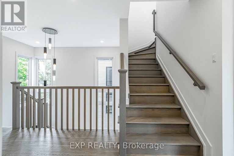 28649196/489-duvernay-drive/queenswood-heights-south/ottawa/ontario/K1E2N7_28