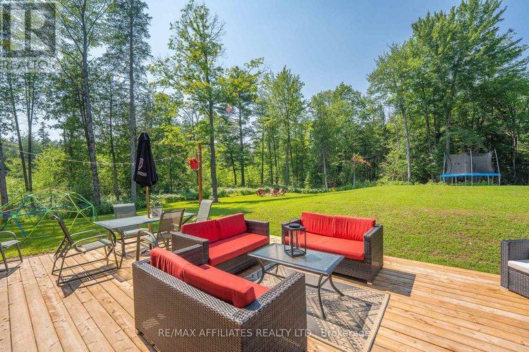 28828872/150-maclarens-side-road/woodlawnmaclarens-landingkilmaurs/ottawa/ontario/K0A3M0_43