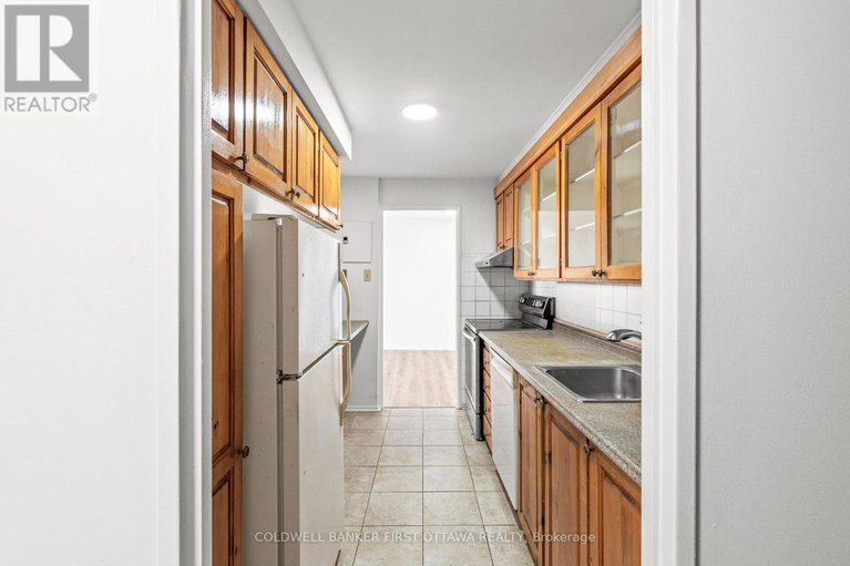 28477843/607-1025-richmond-road/woodroffe/ottawa/ontario/K2B8G8_17