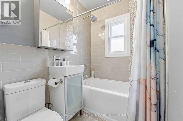 29677913/260-keyworth-avenue/ottawa-westtunneys-pasture/ottawa/ontario/K1Y0G1_16