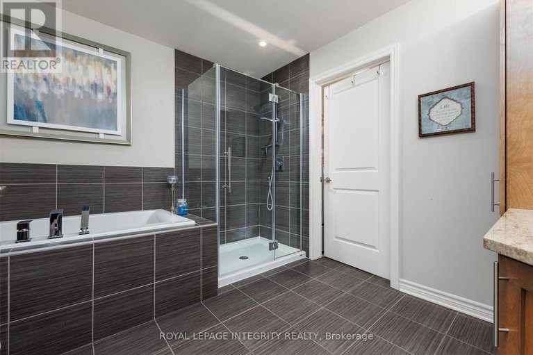 28579915/7-70-prestige-circle/chatelaine-village/ottawa/ontario/K4A0Y1_27