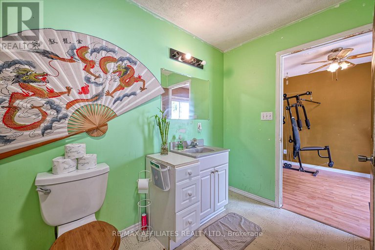 28756533/60-chambers-street/smiths-falls/smiths-falls/ontario/K7A2Y6_25