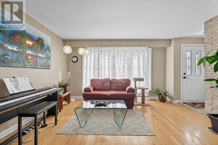28877038/1293-maitland-avenue/copeland-park/ottawa/ontario/K2C2C4_3