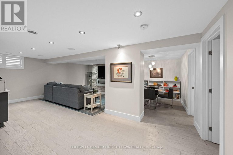 29322072/1828-heatherstone-crescent/springridgeeast-village/ottawa/ontario/K4A4P2_30