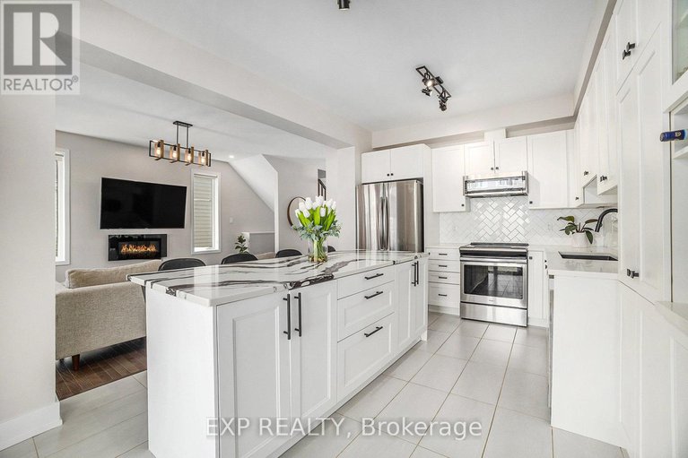 28527433/63-pelham-crescent/goulbourn-twp-from-franktown-rdsouth-to-rideau/ottawa/ontario/K0A2Z0_12