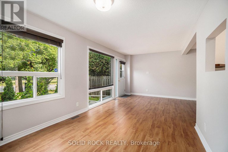 29195857/34-4573-carrington-place/pineview/ottawa/ontario/K1B4P8_12