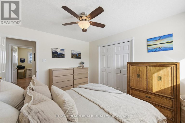 29355191/1381-matheson-road/carson-grove/ottawa/ontario/K1J8B5_22