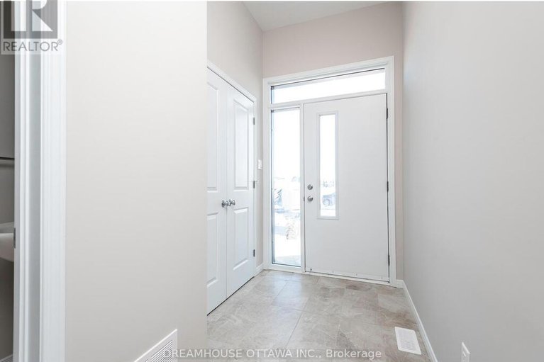 29473229/459-cope-drive/emerald-meadowstrailwest/ottawa/ontario/K2V0P1_2