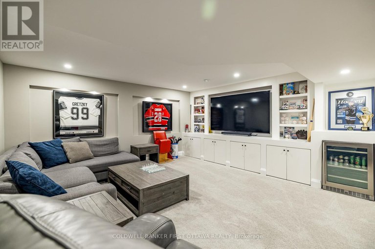 28424971/481-sangeet-place/goulbourn-twp-from-franktown-rdsouth-to-rideau/ottawa/ontario/K0A2Z0_27