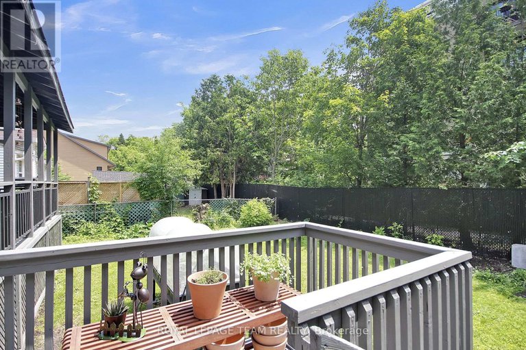 28933677/96-prince-albert-street/overbrookcastle-heights/ottawa/ontario/K1K2A1_30