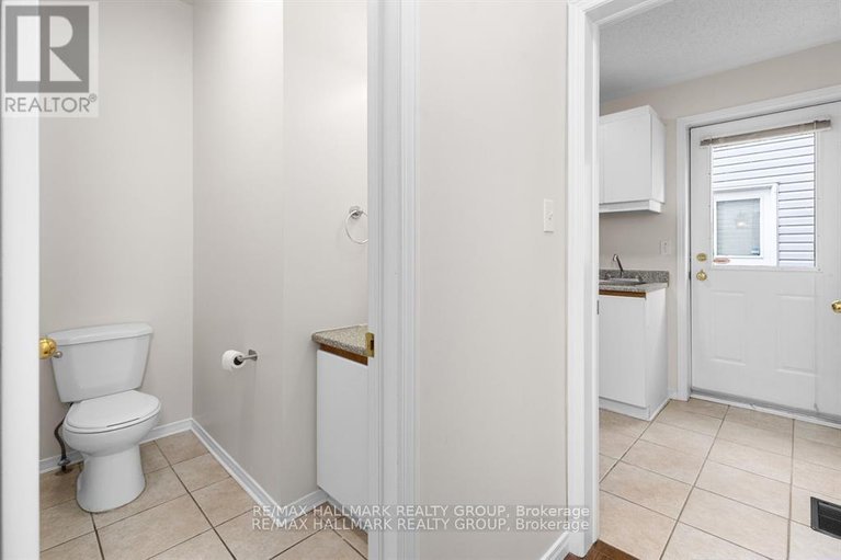 29662380/1404-montresor-way/fallingbrookridgemount/ottawa/ontario/K4A3C5_17