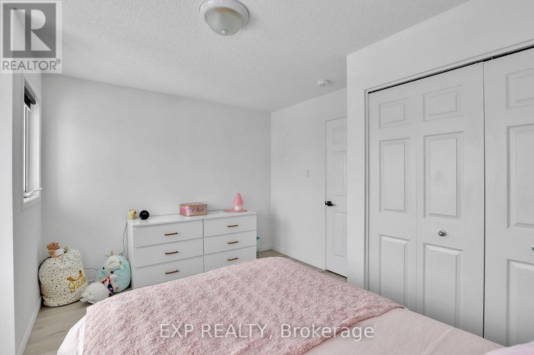 29419868/112-dorina-sarazin-crescent/clarencerockland-twp/clarence-rockland/ontario/K4K0G6_30