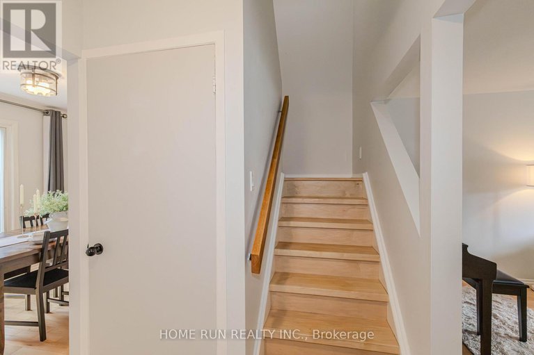 28636833/30-turret-court/glencairnhazeldean/ottawa/ontario/K2L2L1_19