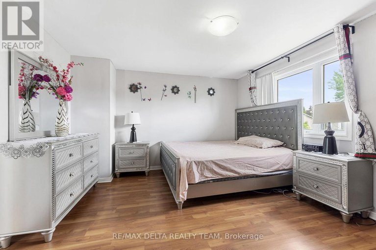 28461671/1401-coulter-place/bilberry-creekqueenswood-heights/ottawa/ontario/K1E3H9_21