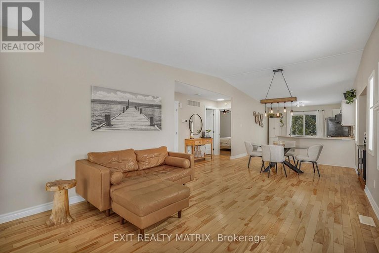 29648869/403-centenaire-street/embrun/russell/ontario/K0A1W0_3