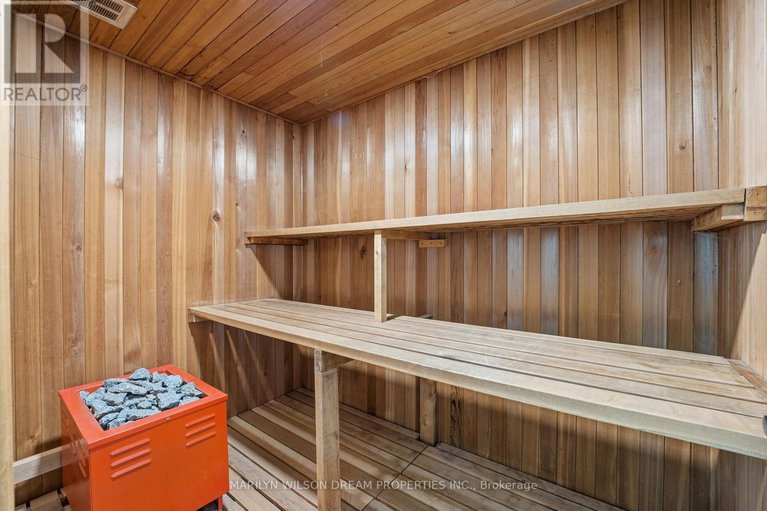 29155017/33-commanche-drive/city-viewskylinefisher-heightsparkwood-hills/ottawa/ontario/K2E6E8_36