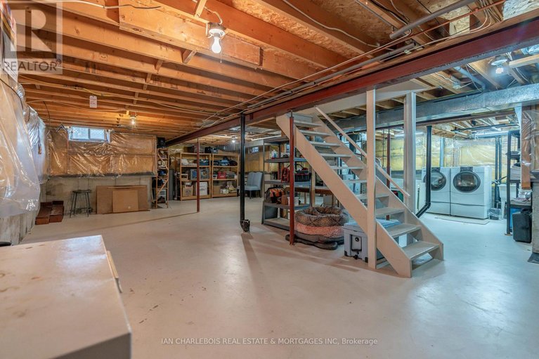 29631308/583-apollo-way/fallingbrookpineridge/ottawa/ontario/K4A1T7_38