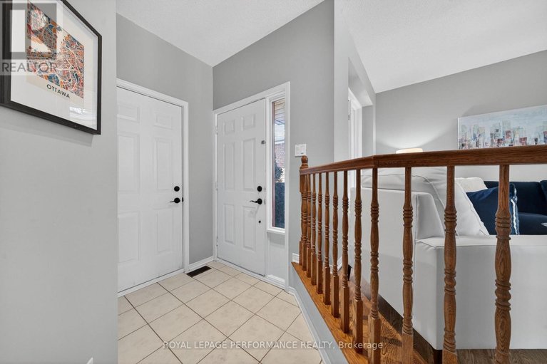 29662790/3835-crowsnest-avenue/quinterra/ottawa/ontario/K1V1K4_4