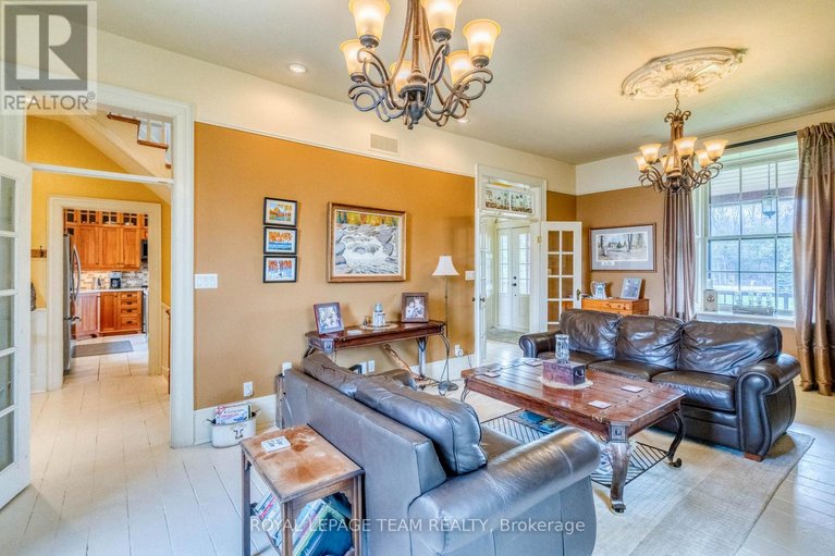 29661848/1202-ramsay-concession-8-road/mississippi-mills-ramsay-twp/mississippi-mills/ontario/K0A1A0_17