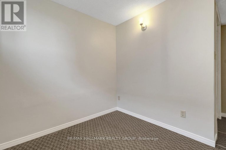 28869609/6957-notre-dame-street/chateauneuf/ottawa/ontario/K1C1H8_42