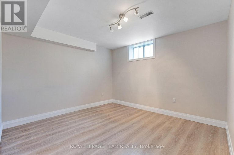 29655712/18-harmony-way/north-grenville-twp-kemptville-south/north-grenville/ontario/K0G1J0_36