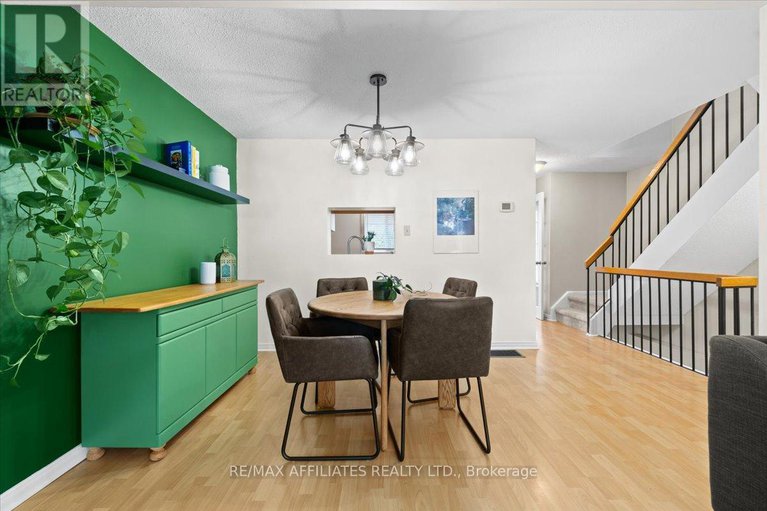28592351/1150-grenoble-crescent/orleans-wood/ottawa/ontario/K1C2C6_14